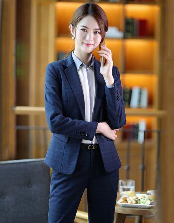 商务气质女孩